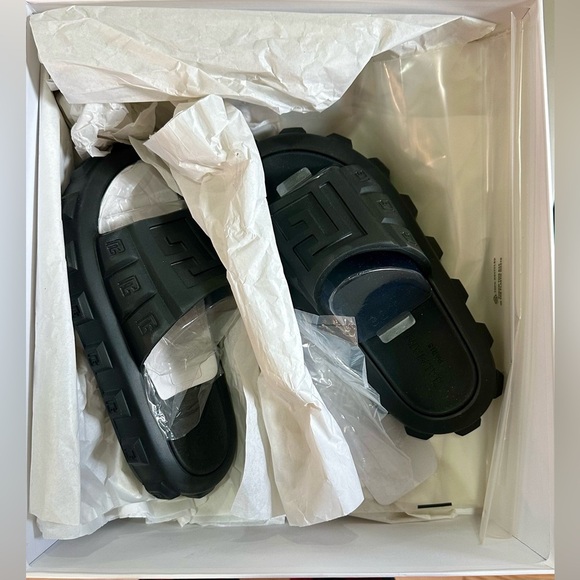 Brand New BALMAIN Ari Black Logo Rubber Slides 38-39 - Picture 10 of 12